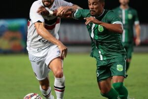 Floresta x Santa Cruz se enfrentam neste s&aacute;bado (11), &agrave;s 17h.