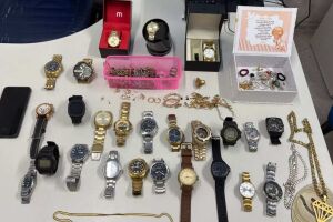 Itens apreendidos pela Pol&iacute;cia Civil de Pernambuco.