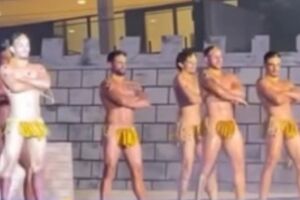 Bacanal do Rei Herodes causou pol&ecirc;mica durante Paix&atilde;o de Cristo.