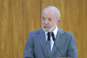 Presidente Lula em discurso oficial