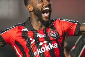 Vit&oacute;ria pode garantir classifica&ccedil;&atilde;o contra o Piau&iacute;, nesta quarta (15).