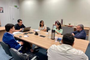 Reuni&atilde;o de lideran&ccedil;as m&eacute;dicas no SIMEPE