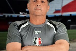 Claudinei Oliveira deixa o Santa Cruz com 27.7% de aproveitamento.
