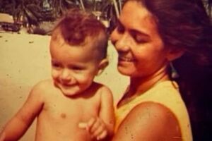 Helo&iacute;sa Helena e o filho Sacha.