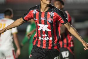Vit&oacute;ria est&aacute; perto de penta do Nordest&atilde;o.