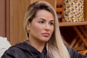 Deolane Bezerra.