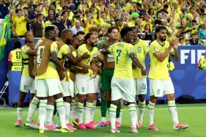 Sele&ccedil;&atilde;o Brasileira volta aos gramados ap&oacute;s Copa do Mundo.