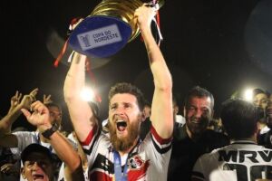 O Santa Cruz foi campe&atilde;o da Copa do Nordeste em 2016.