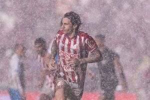 O Jean M&aacute;gico marcou seu primeiro gol em seu retorno ao Timbu. 