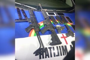 Pol&iacute;cia Militar apreende fuzil, submetralhadora e muni&ccedil;&otilde;es em Jaboat&atilde;o (PE)
