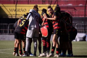 Sport feminino vencem por 2 a 0 e se aproximam de classifica&ccedil;&atilde;o na Copa do Brasil.