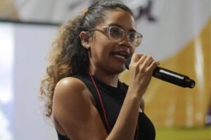 Professora e ativista Yasmim Alves lan&ccedil;a pr&eacute;-candidatura a ALEPE