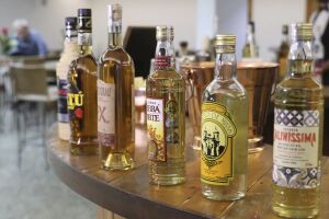 Brasil bate recorde na produ&ccedil;&atilde;o de cacha&ccedil;a;