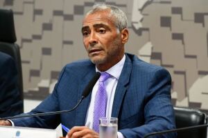 Rom&aacute;rio deixa o PL declara apoio a Eduardo Paes ao governo do Rio de Janeiro