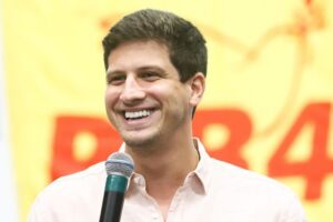 Jo&atilde;o Campos (PSB) vai iniciar campanha ao Governo de Pernambuco na madrugada doeste domingo (16)