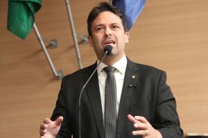 Felipe Alecrim. 