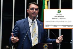 O senador Fl&aacute;vio Bolsonaro (PL-RJ) n&atilde;o conseguiu registrar