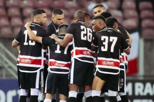 Santa Cruz enfrenta o An&aacute;polis pela s&eacute;rie C
