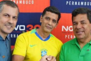 Cacau Nunes, Mendon&ccedil;a Filho e Carlos Santana