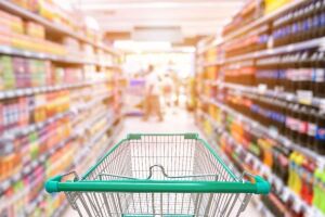 Supermercado &eacute; condenado ap&oacute;s funcion&aacute;ria trabalhar 18 horas e urinar nas cal&ccedil;as no Grande Recife