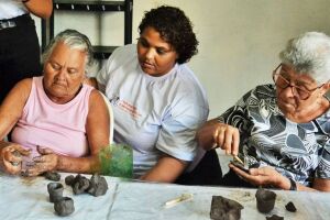 Paulista (PE) inicia aulas de modelagem em argila no projeto "M&atilde;os da Experi&ecirc;ncia"