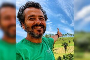 Ator Marcos Palmeira.