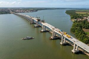 Nova ponte liga Alagoas a Sergipe.