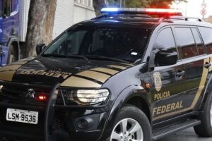 Viatura da Pol&iacute;cia Federal