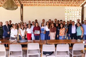 Documento estabelece 34 objetivos, 53 metas e a&ccedil;&otilde;es voltadas &agrave; ind&uacute;stria, pesca, turismo, cultura, com&eacute;rcio e agricultura familiar.
