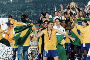 Sele&ccedil;&atilde;o Brasileira comemorando Penta em 2002.