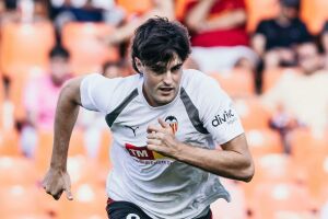 Valencia enfrenta o Real Betis dentro de casa, no Mestalla.