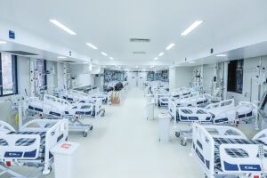 UTI do Hospital Bar&atilde;o de Lucena requalificada