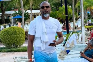 Keith Lott, de 47 anos, sofreu uma parada card&iacute;aca em sua casa 