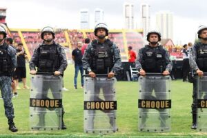 Efetivo da Pol&iacute;cia Militar na Ilha do Retiro
