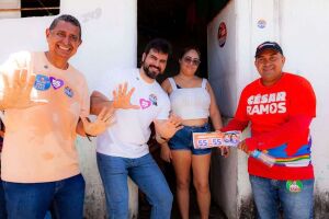 C&eacute;sar Ramos durante campanha em Igarassu.