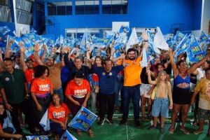 C&eacute;sar Ramos cumprindo agende de campanha. 