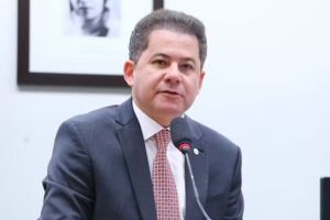 Deputado Cezinha de Madureira.