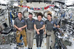 Astronautas da Crew-12.