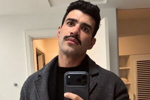 Gusttavo Lima exibe seu novo visual.