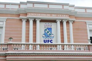 Universidade Federal do Cear&aacute;.