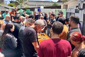 Rog&eacute;rio Valen&ccedil;a foi sepultado nesta quarta-feira (2), em Garanhuns, cidade onde nasceu.