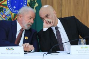 O presidente da Rep&uacute;blica e candidato &agrave; reelei&ccedil;&atilde;o, Luiz In&aacute;cio Lula da Silva (PT) e o Ministro do STF, Alexandre de Moraes.