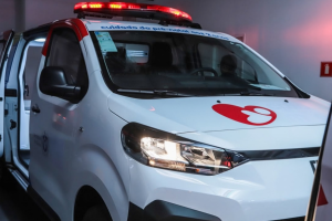 Novas ambul&acirc;ncias entregues pelo governo do estado