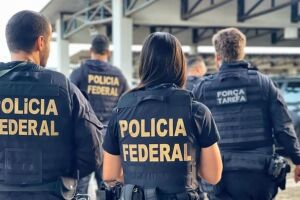 Agentes da Pol&iacute;cia Federal