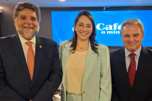 Simepe amplia di&aacute;logo institucional em encontro com vice-presidente do TST