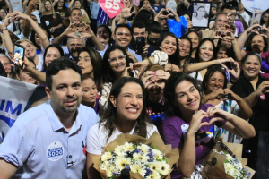 Raquel Lyra participa de encontro pol&iacute;tico de mulheres 