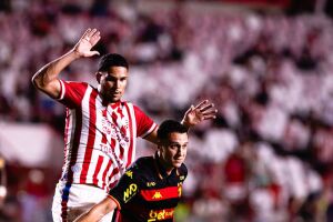 N&aacute;utico vem de vit&oacute;ria contra o Sport no Cl&aacute;ssico.