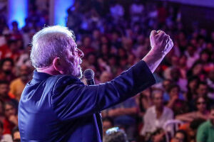 Lula vence em 13 estados e conquista virada sobre Fl&aacute;vio Bolsonaro no segundo turno; confira quais.