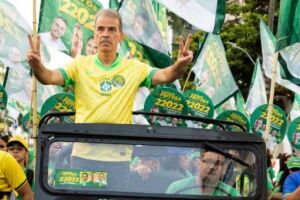 Coronel Feitosa, em ato de campanha.
