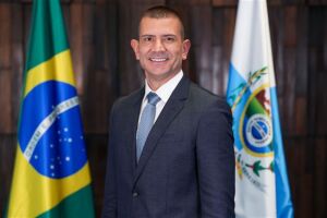 Douglas Ruas.